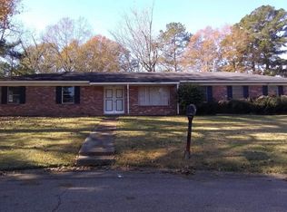 100 Rollingwood Dr, Brandon, MS 39042