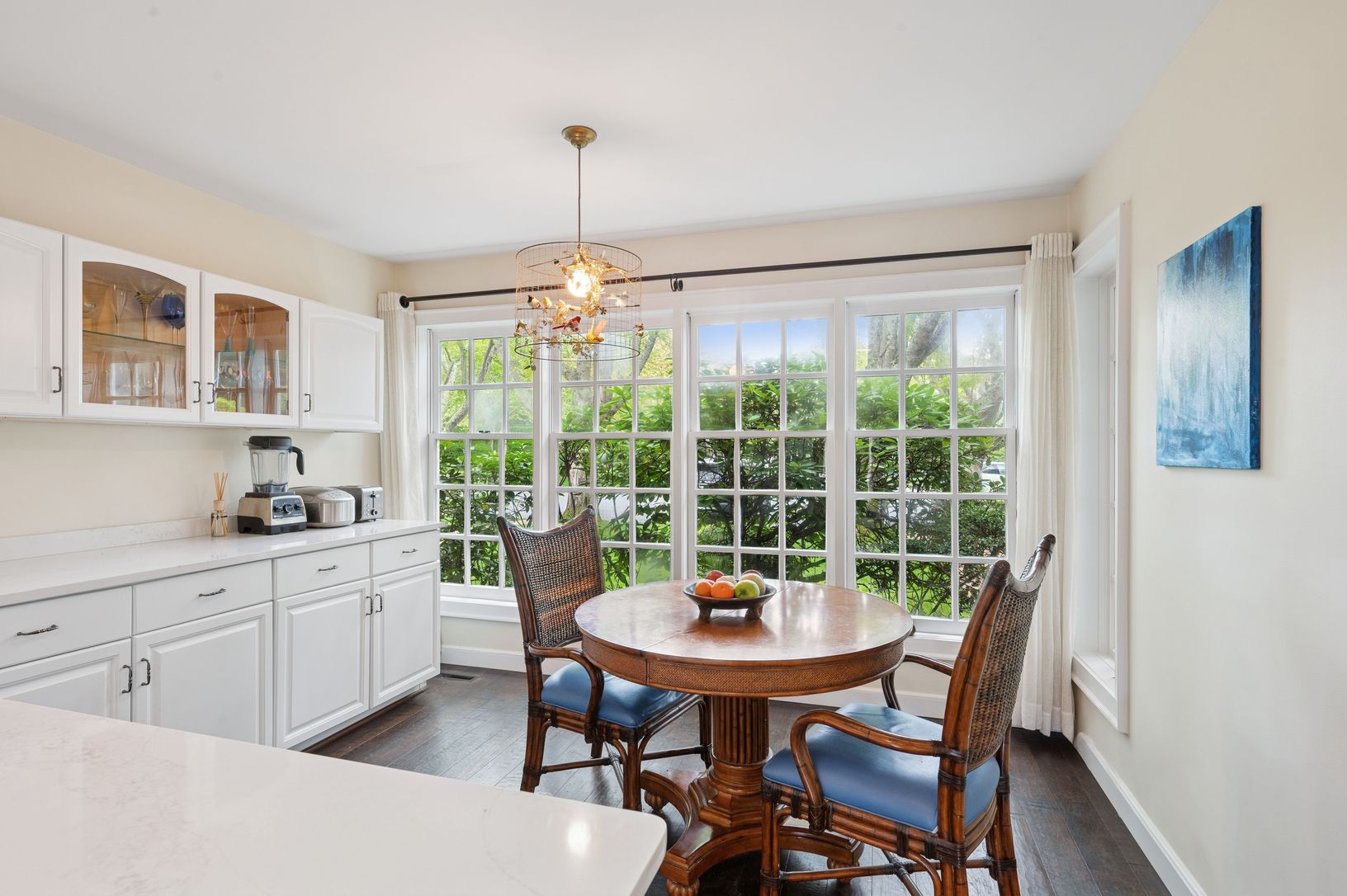 Kitchen and breakfast nook