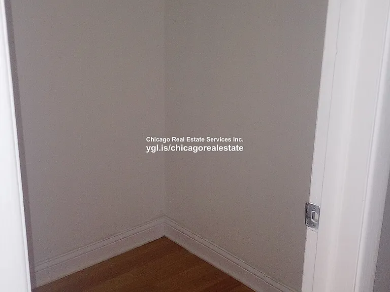 8506 Waukegan Rd #10 — Photo 7