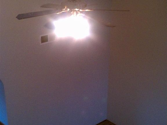 4th image of 402 Dennis Ct
