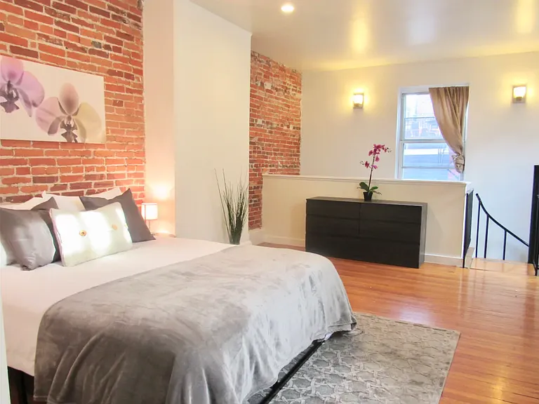1734 Spruce St #2R — Photo 14