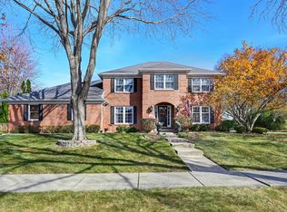 1229 E Gartner Rd, Naperville, IL 60540