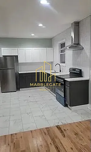 61 Linden Ave Photo 1
