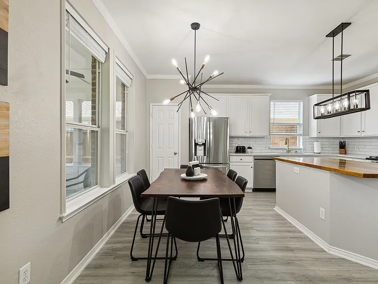 1205 Stone Ln — Photo 14