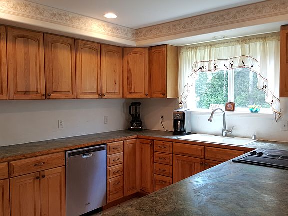Spacious Kitchen