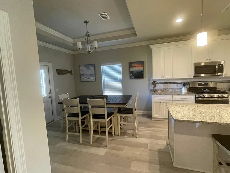 1811 Medlin Ct — Photo 11