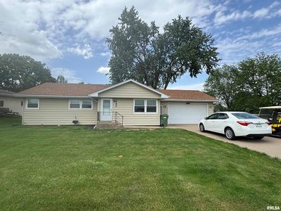 1660 27th Ave S, Clinton, IA, 52732