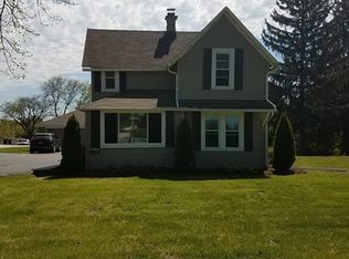 N52W35355 W Lake Dr, Oconomowoc, WI 53066