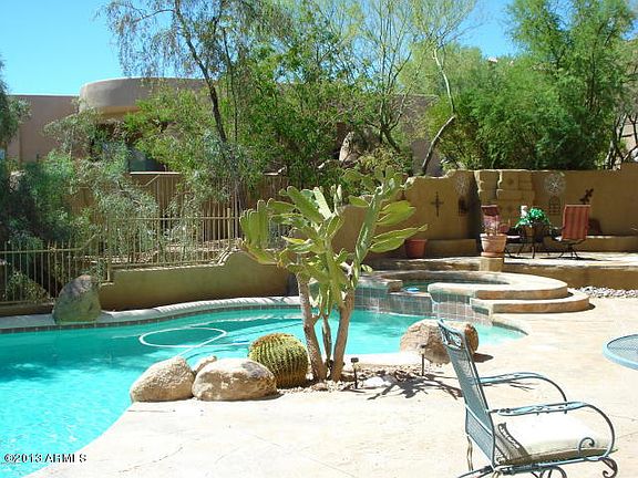 2nd image of 13627 N Catclaw Ct
