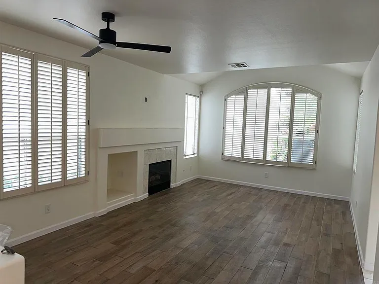 420 Sanibelle Cir #100 — Photo 1