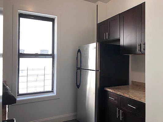 2nd image of 147 W 140th St #32