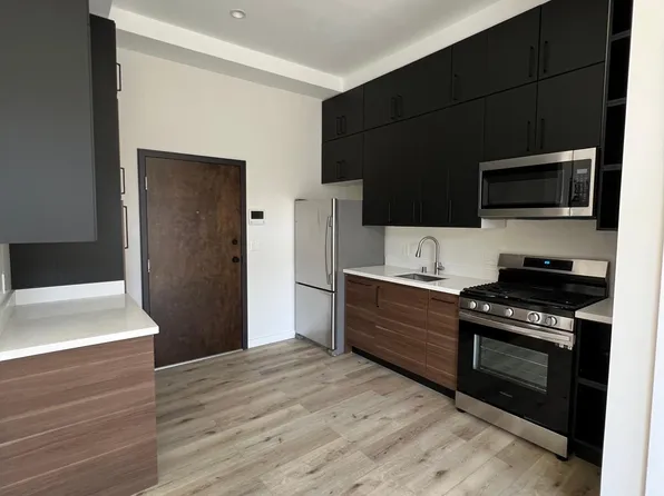 3490 20th St APT 2B, San Francisco, CA 94110