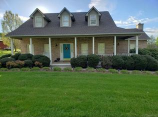 300 Pickens Rd, Kingsport, TN 37663