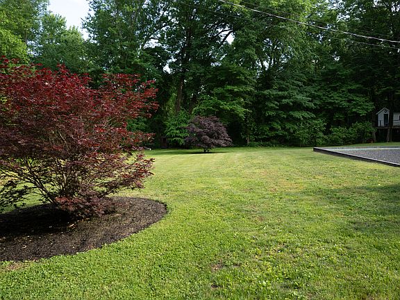 2nd image of 19 Pats Ln