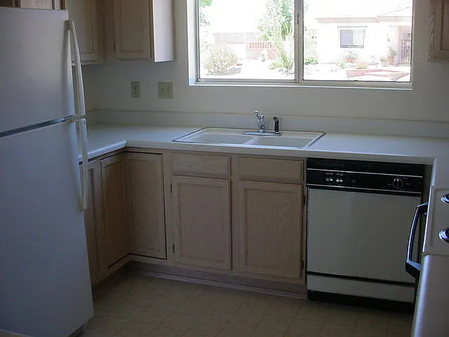 1492 W Belfry Ct — Photo 6