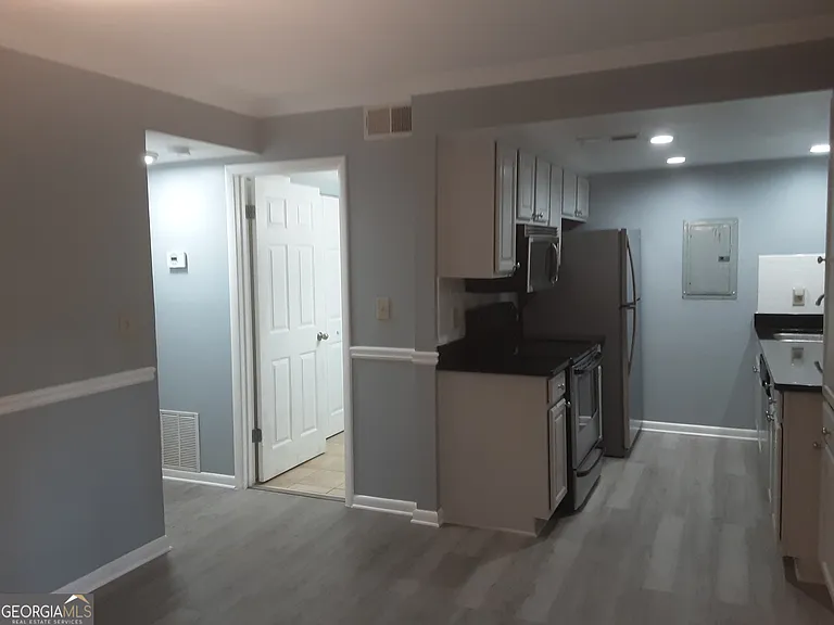 6900 Roswell Rd #3O — Photo 4