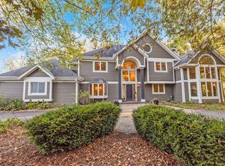 363 Yorkshire Dr, Colgate, WI 53017