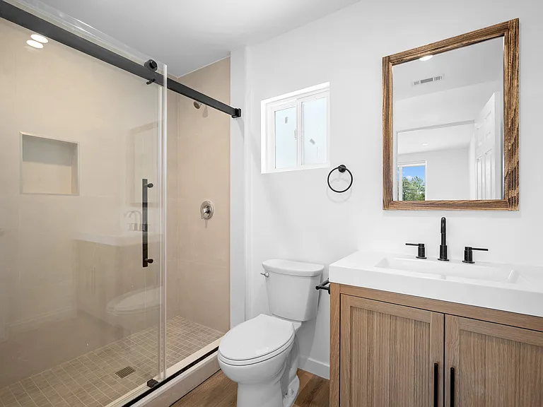 11049 Yarmouth Ave #49 — Photo 15