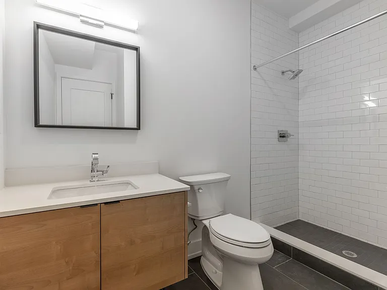 1525 Ridge Ave #301 — Photo 13