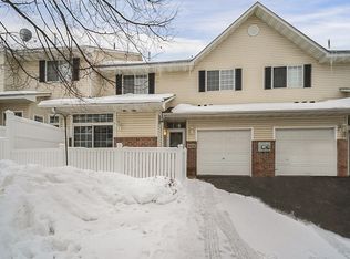 2737 Mallard Dr, Woodbury, MN 55125