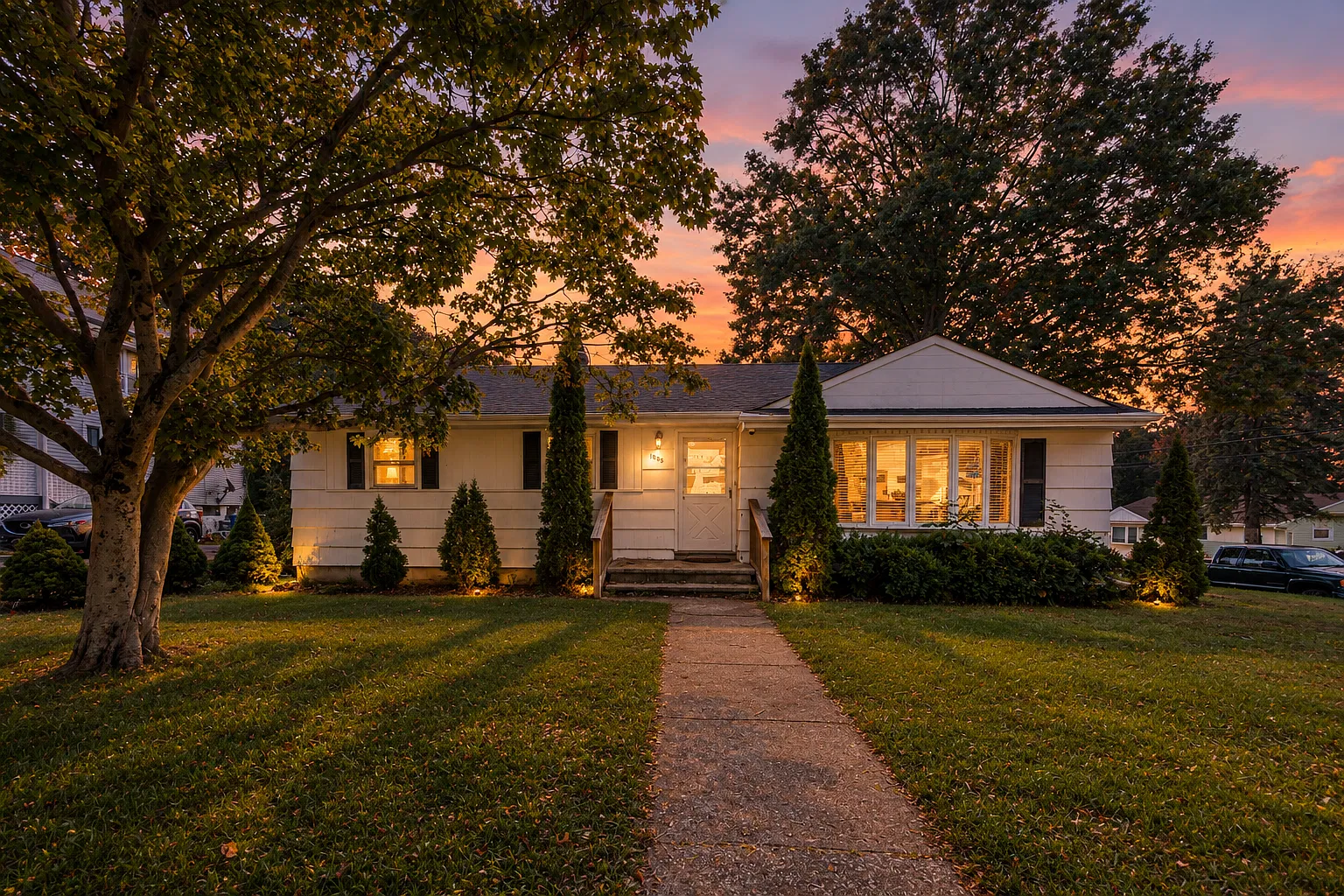 5 bed, 1092 sqft, $4,750 — Photo 1