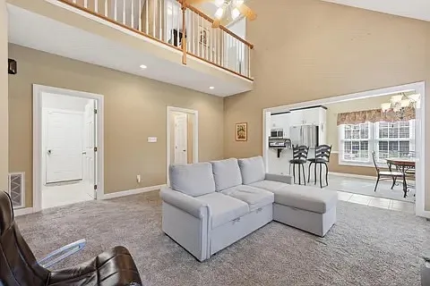 109 Pinnacle Point Ave — Photo 3