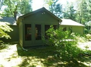 17 Emily Ln, Northampton, MA 01060