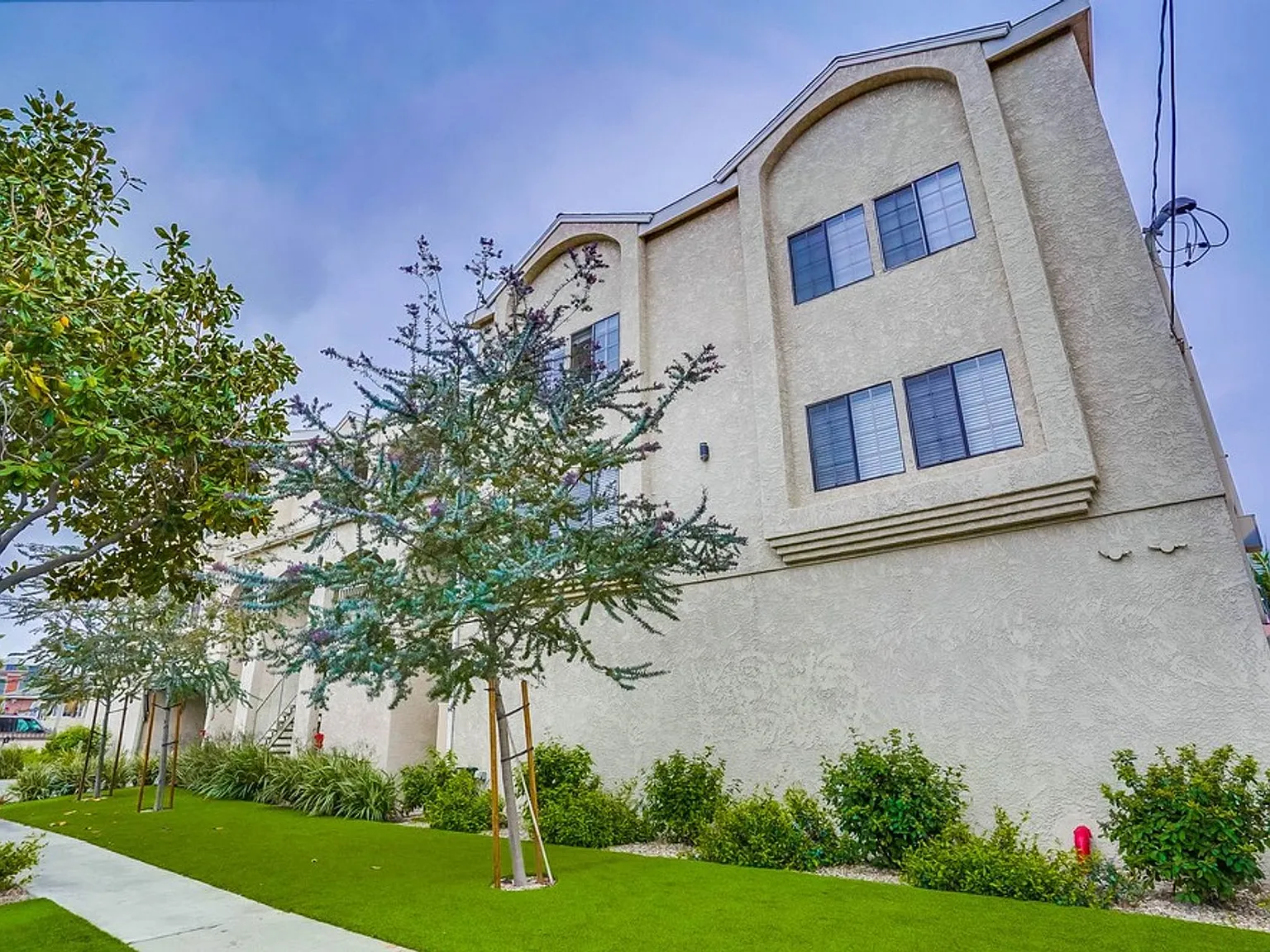 Secure and Convenient Multi-Unit Asset in Central Inglewood — Photo 4