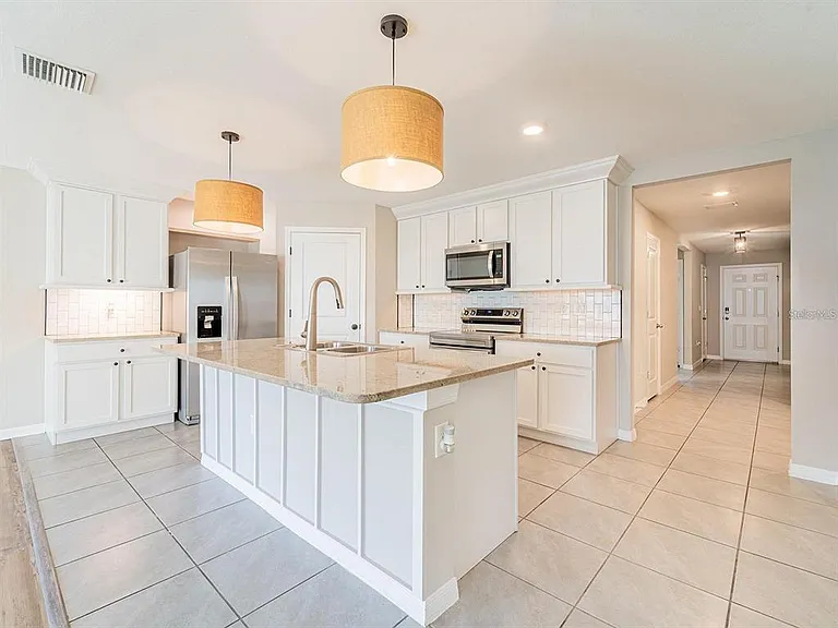 13748 Wineberry Dr — Photo 7