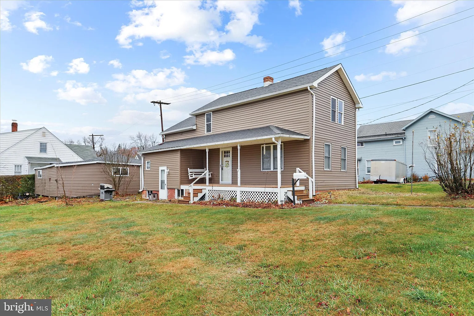 160 Ormand St photo 1