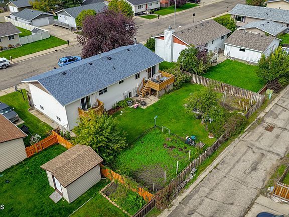 2nd image of 2026 8th Ave E