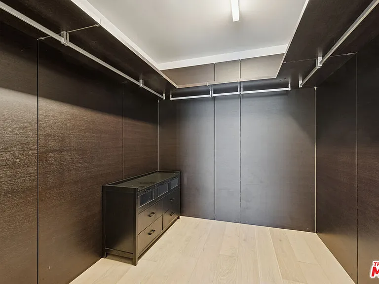 6250 Hollywood Blvd #8K — Photo 8