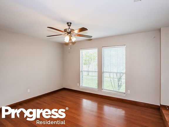 4th image of 1709 Creekpoint Dr