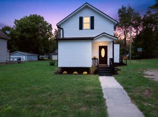 1015 N 5th St, Niles, MI 49120
