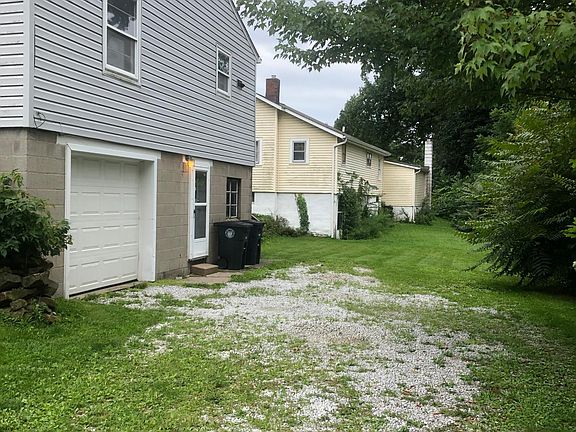 3rd image of 2668 Ellet Ave