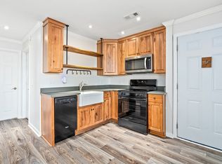 557 W Glenn Ave APT B103, Auburn, AL 36832