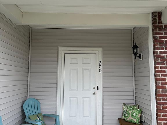 2nd image of 12015 Zircon Ln Unit 200