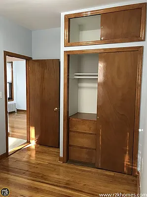 Rented by Realty 2000 Corp | media 10