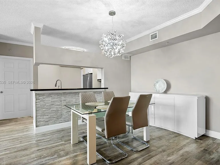 17150 N Bay Rd #2913 — Photo 2