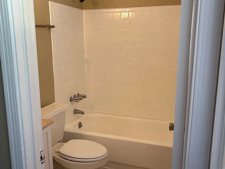 633 Groveland Dr — Photo 10