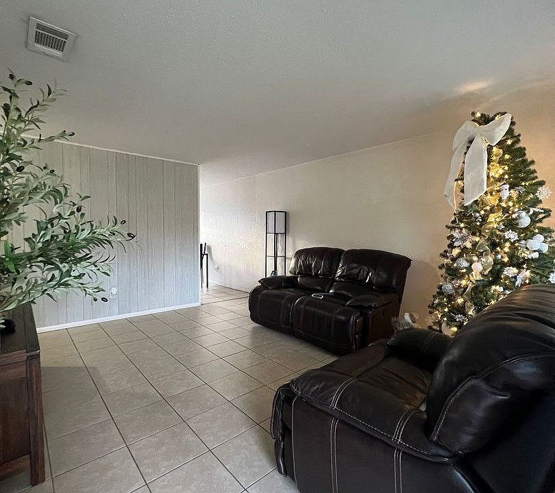 1st image of 309 Magnolia St #311-C