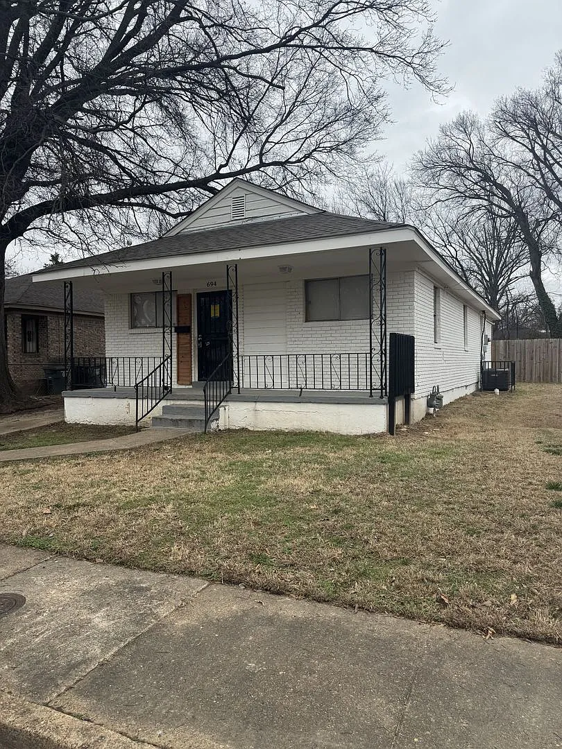 Welcome To 694 Hamilton Street! Half Off First Full Month Rent! — Photo 2