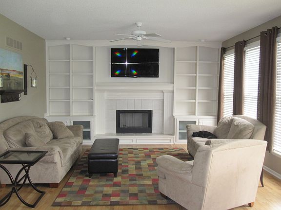 4th image of 9731 Tallgrass Dr