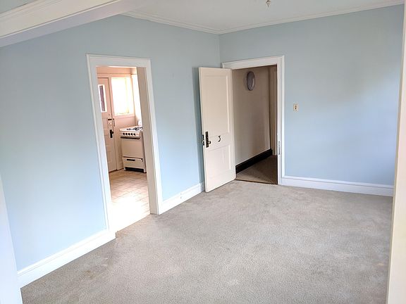 4th image of 3807 N Prospect Ave APT 3