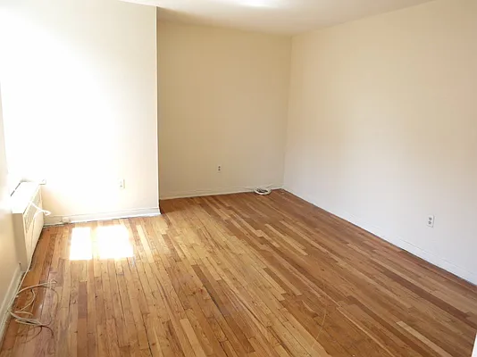 Rented by Bohemia Realty Group | media 20