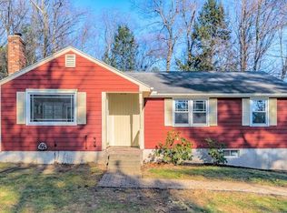 31 Laurel Ave, Westfield, MA 01085