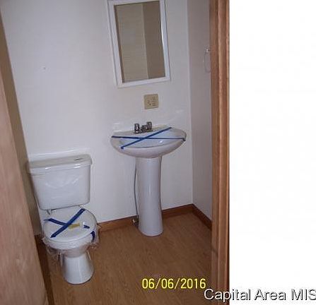 3rd image of 808 W Jackson St
