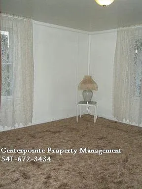 785 Park Hill Ln — Photo 7