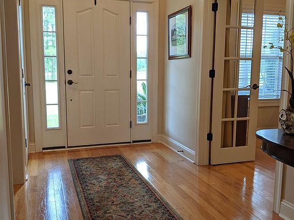 5th image of 1830 Laurel Oak Dr