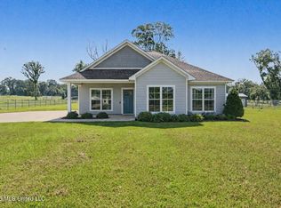 119 Water Oak Dr, Lucedale, MS 39452